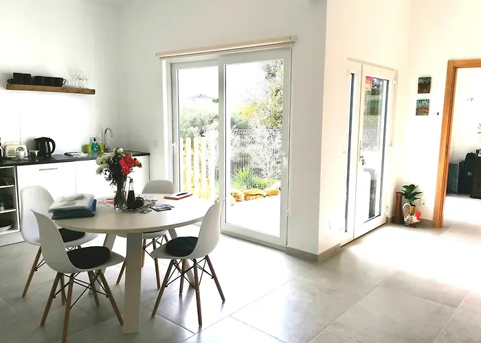 Quinta Da Pêra Rocha Alojamento de Acomodação e Pequeno-almoço 3*